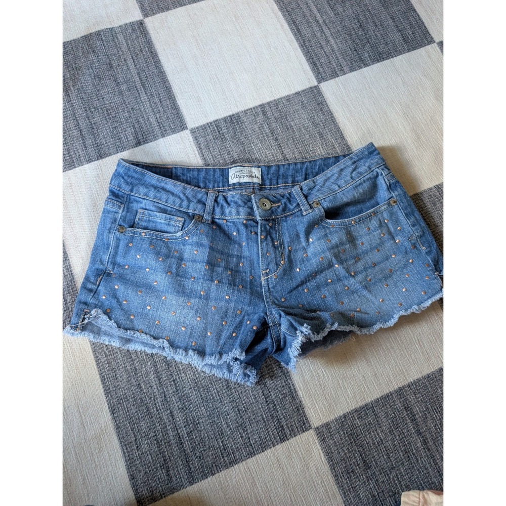 Aeropostale Womens Studded Denim Shorts Size 7/8 Medium Wash Frayed Cutoffs Blue